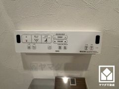 温水洗浄便座付で快適にお使いいただけます。