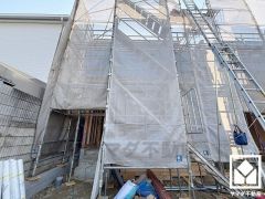 室内洗濯機置場がございますので、天候に左右されず洗濯していただけます。