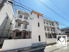 阪急電鉄神戸線「塚口」駅まで徒歩約11分の立地。