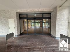 綺麗に整備されており、帰宅時や来客時にも気持ちの良い空間です。