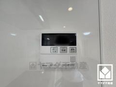 ボタン1つで自動でお湯張りができるオートバス機能付き。